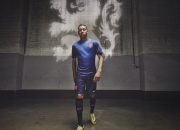 萨拉赫在日本队比赛中爆冷，重返赛场引发热议！比赛高潮迭起的全景报道